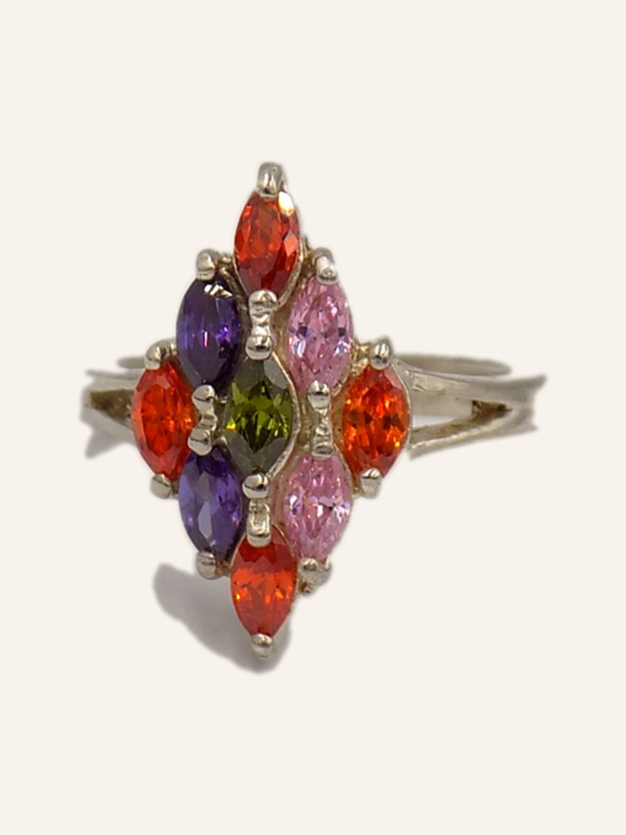 Marquise ring with multicoloured stones