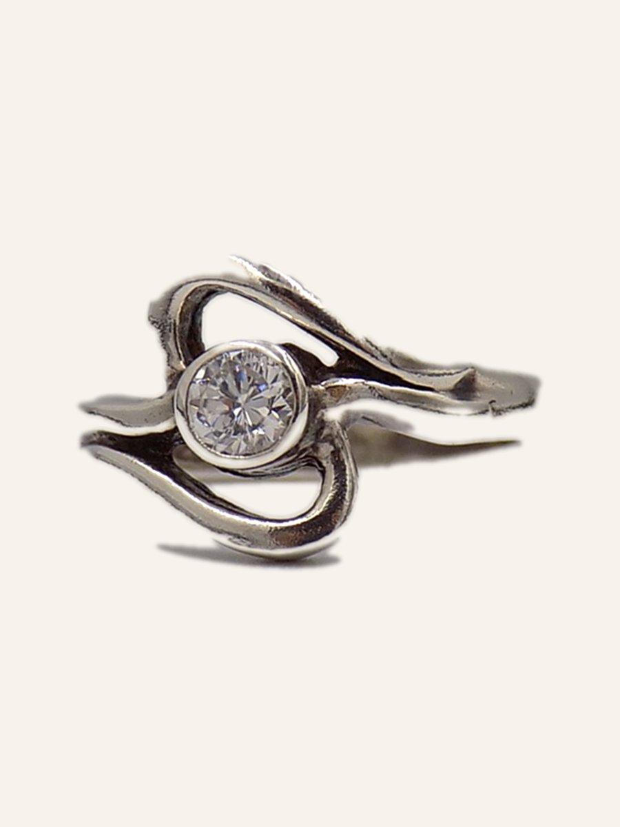 Bague vague à zircon