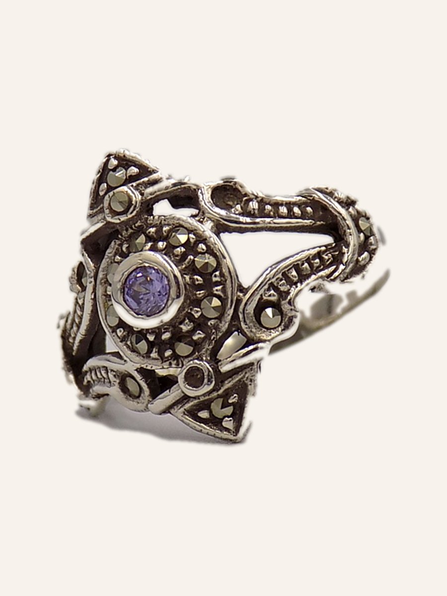 Bague ajourée à améthyste et marcassites
