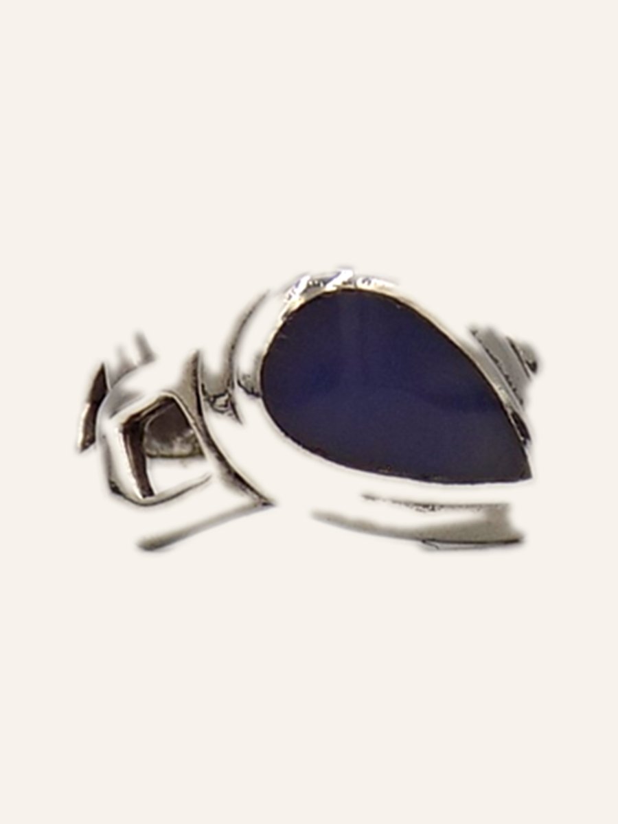 Bague à lapis en poire et griffes ciselées