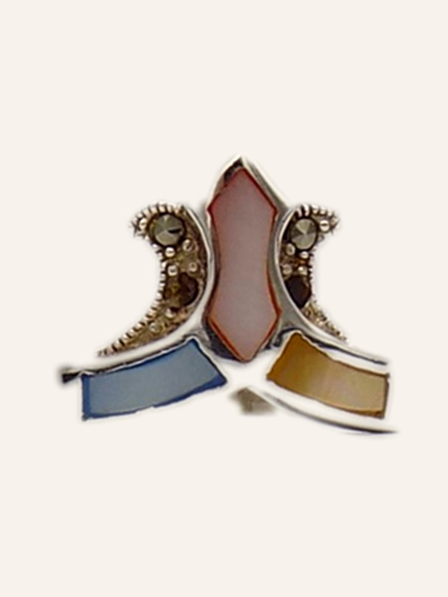Fan ring in coloured mother-of-pearl