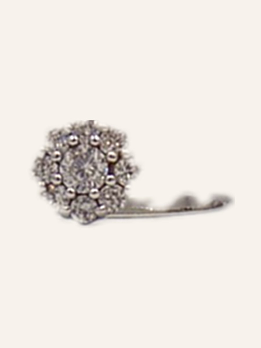Rosette ring with cubic zirconia