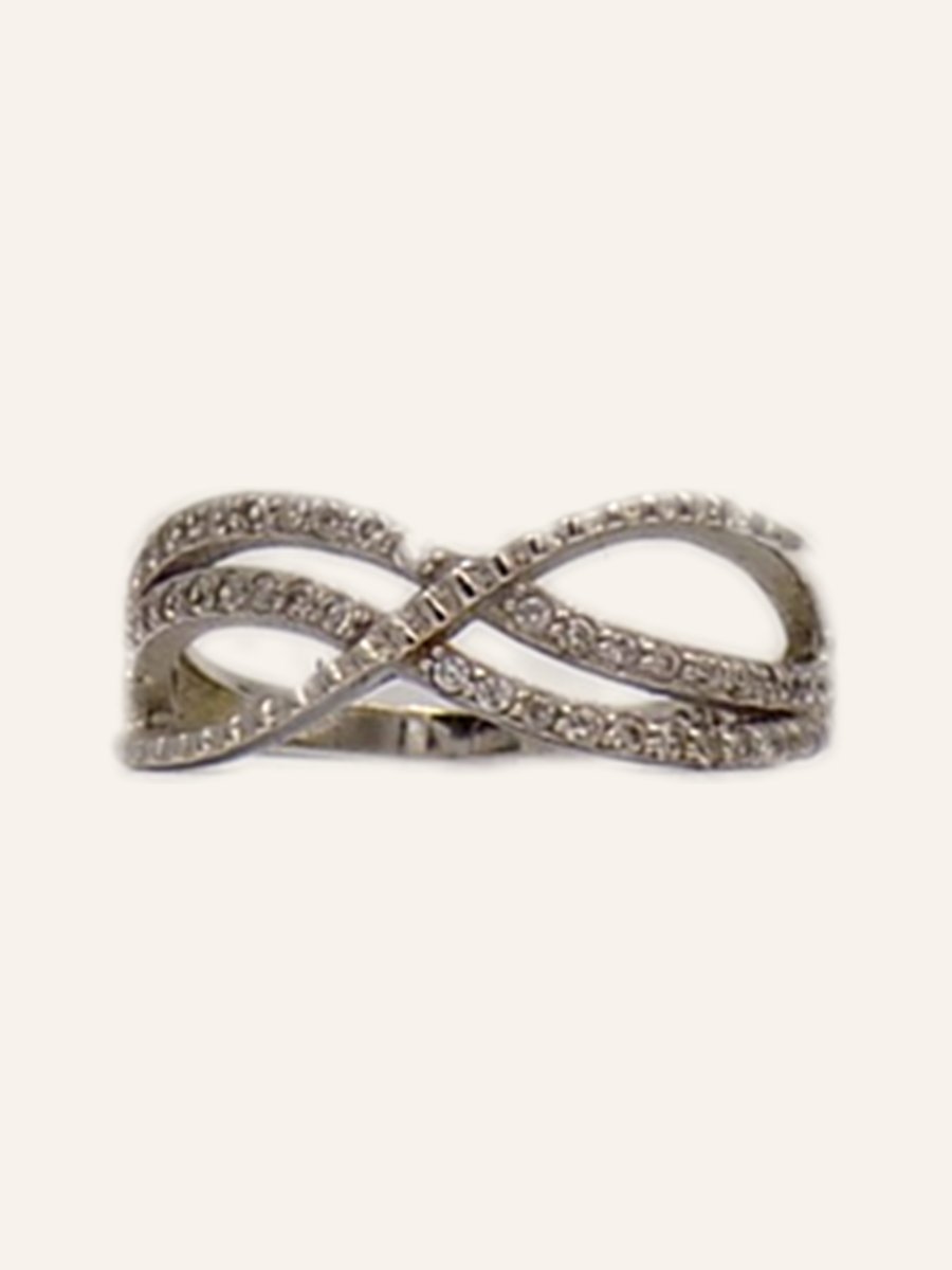 Infinity ring pavé-set with cubic zirconia