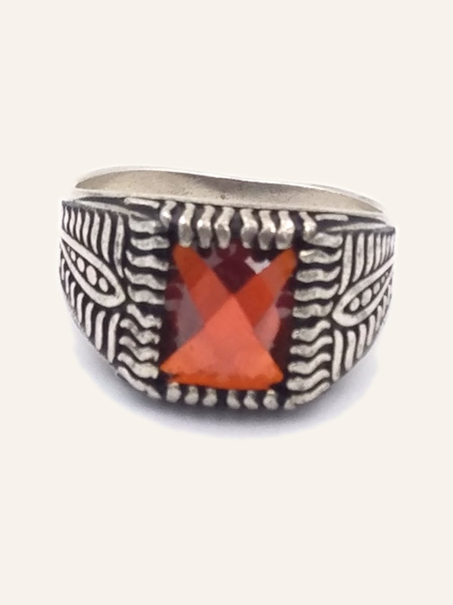 Men's ring with red cubic zirconia and engraved band