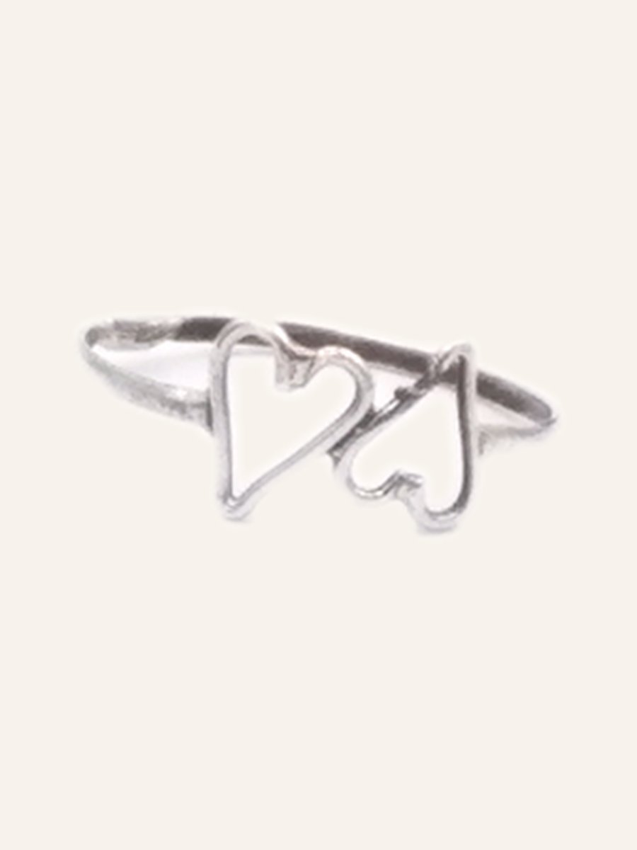 Openwork heart and arrow ring