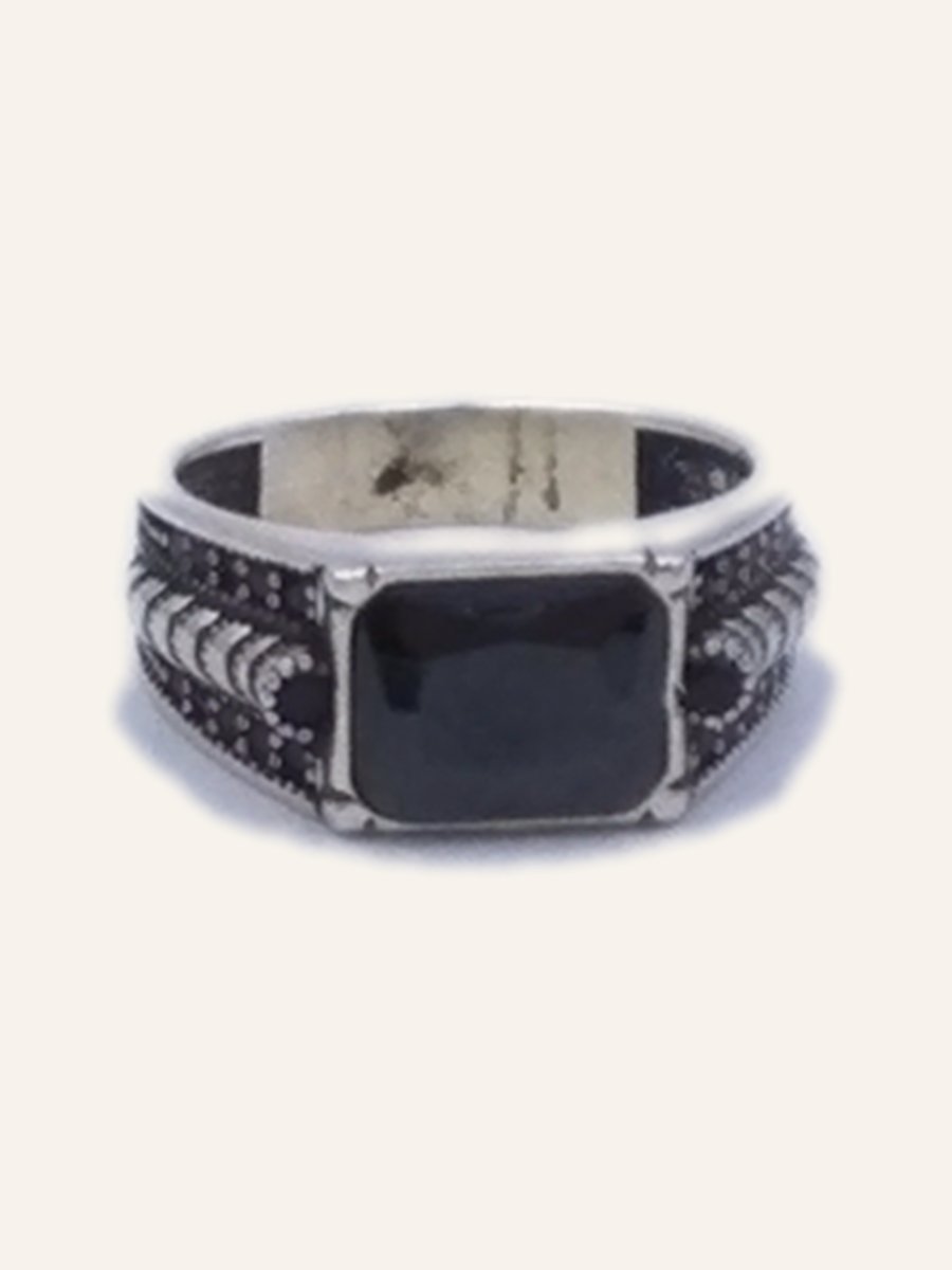 Bague homme à onyx rectangulaire