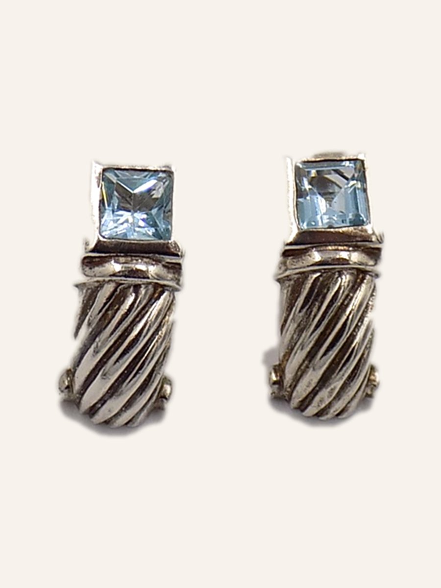 Earrings with blue topaz and twist