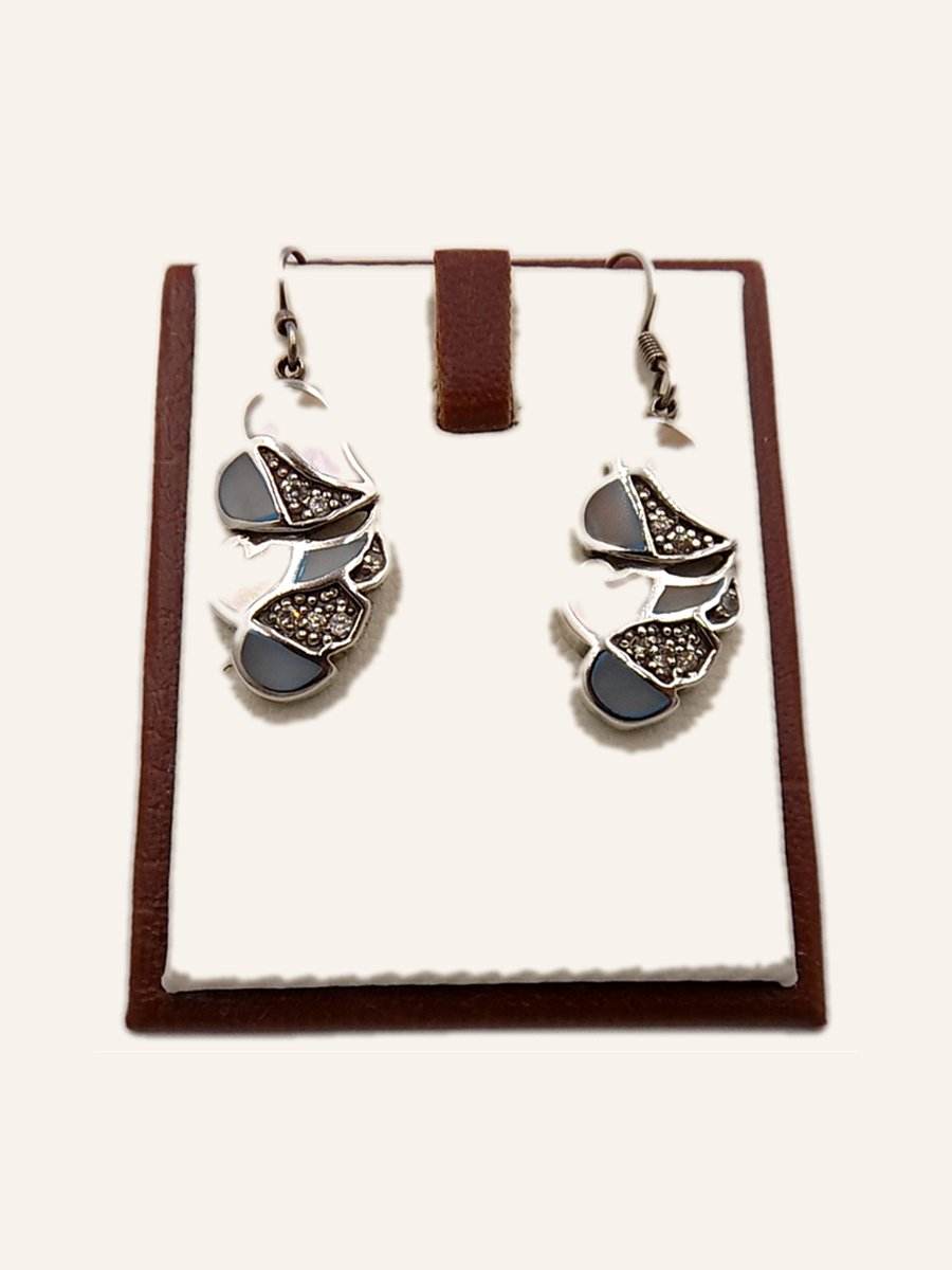 Earrings in mother-of-pearl and marcasites