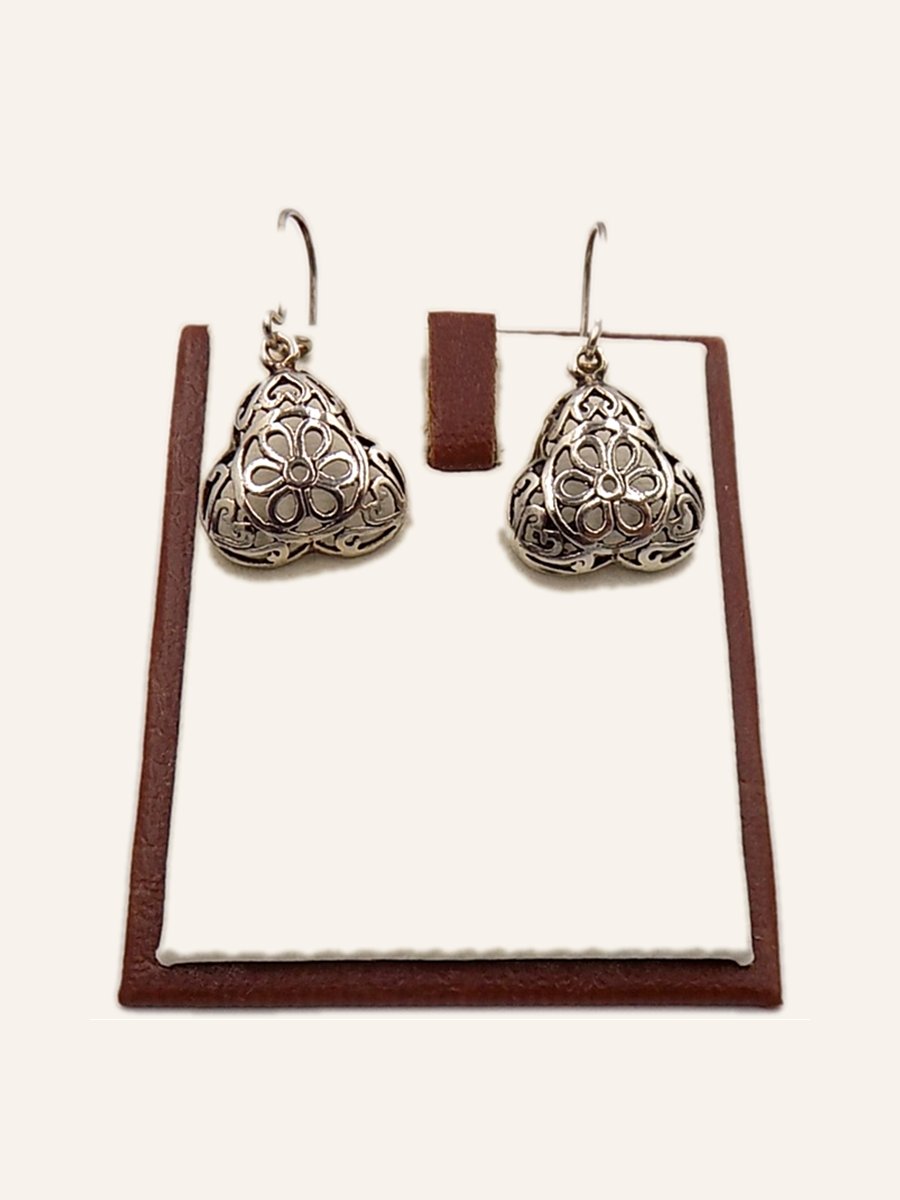 Filigree teardrop earrings