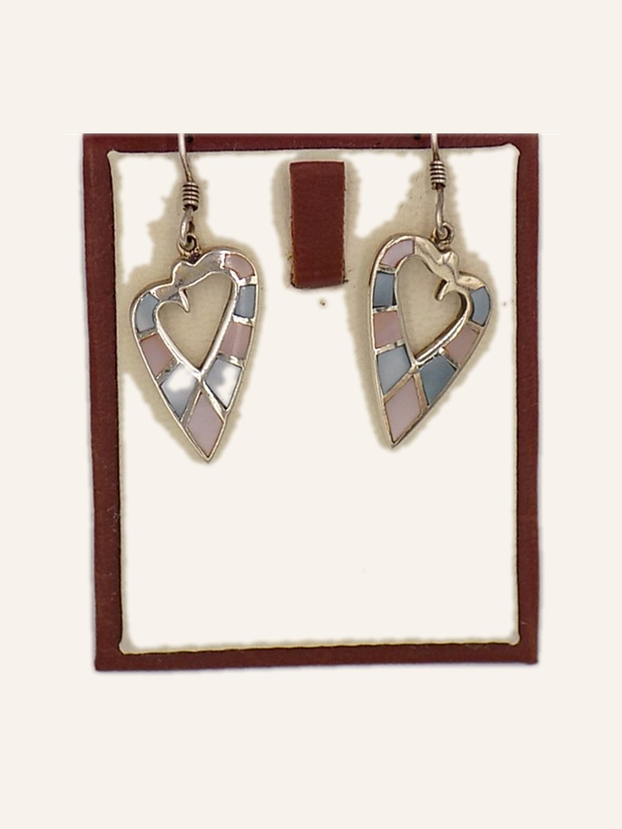 Heart earrings in mother-of-pearl