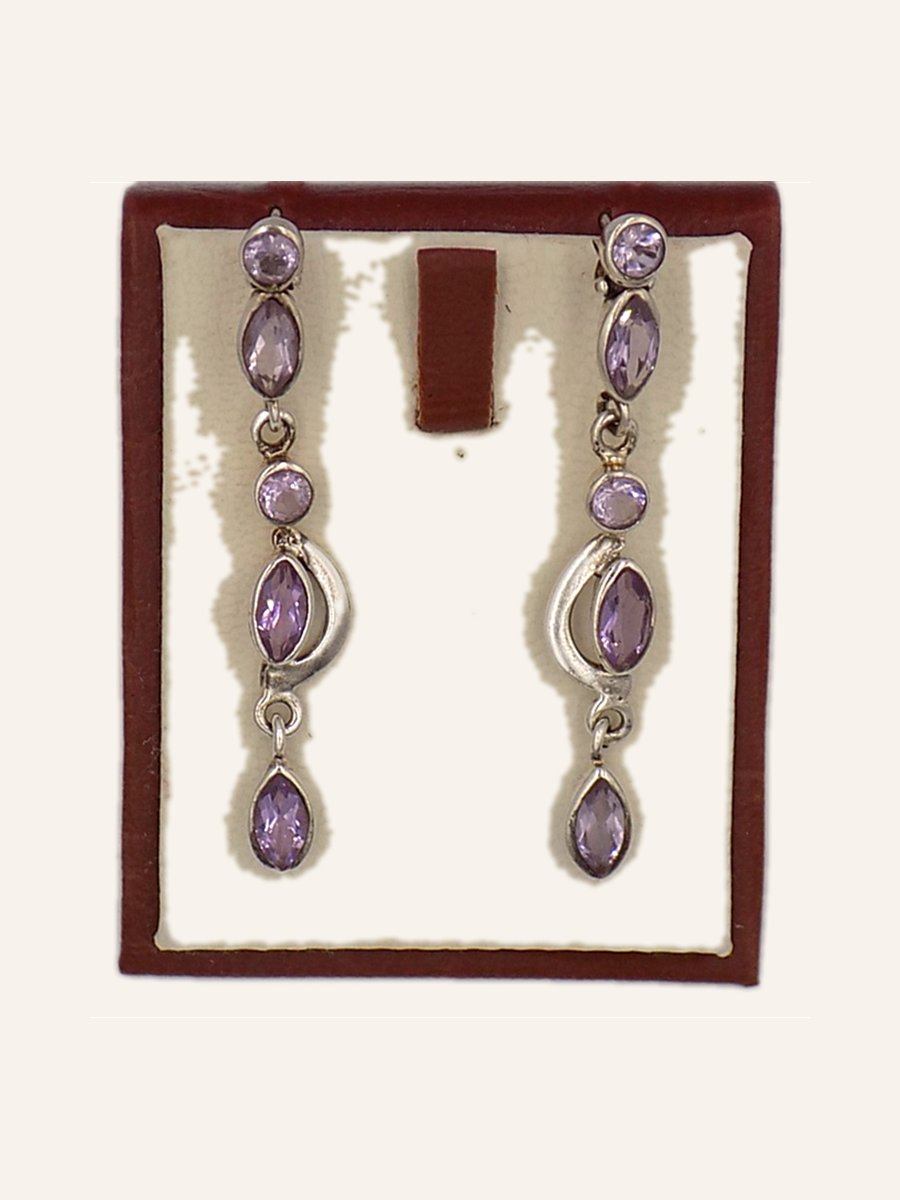 Drop earrings with pale amethysts