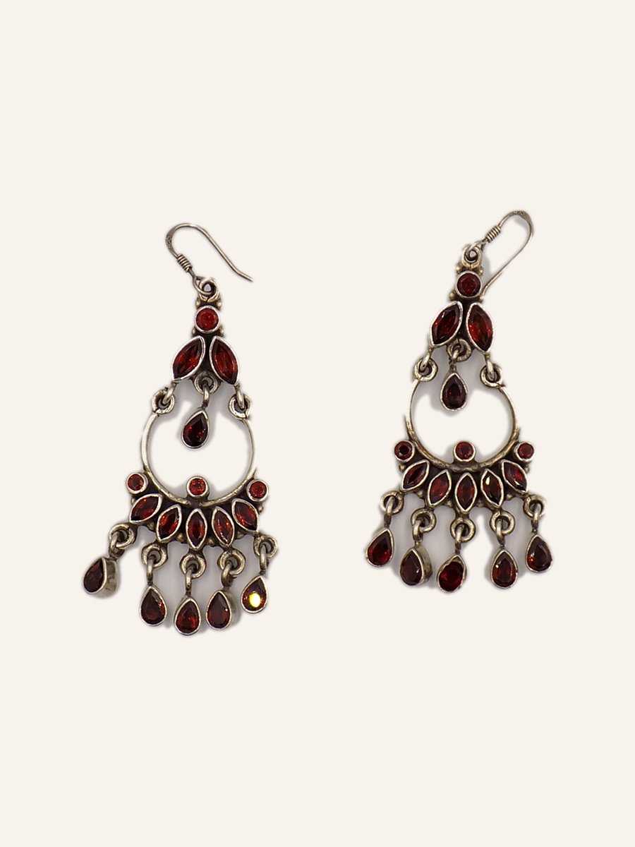 Chandelier earrings with garnets and fringes