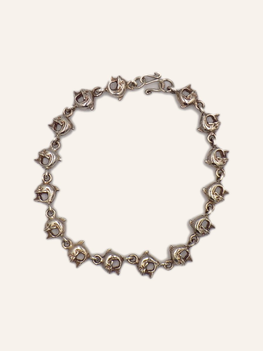 Bracelet with openwork medallions