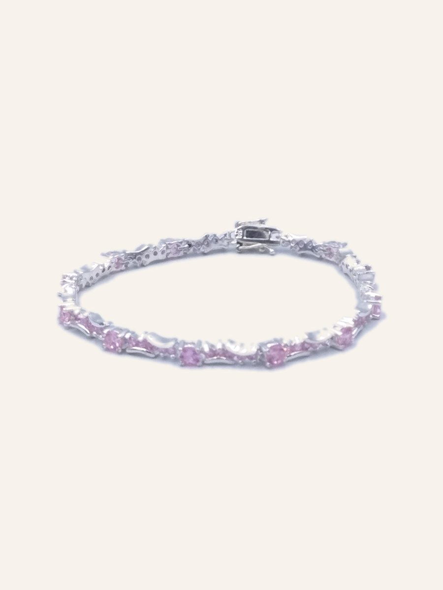 Flexible bracelet with pale stones
