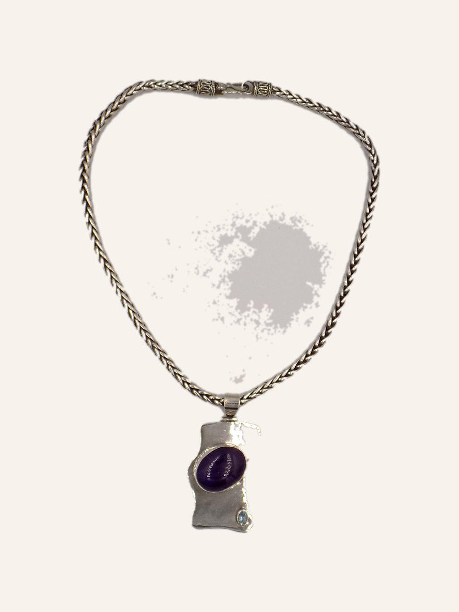 Necklace with amethyst pendant