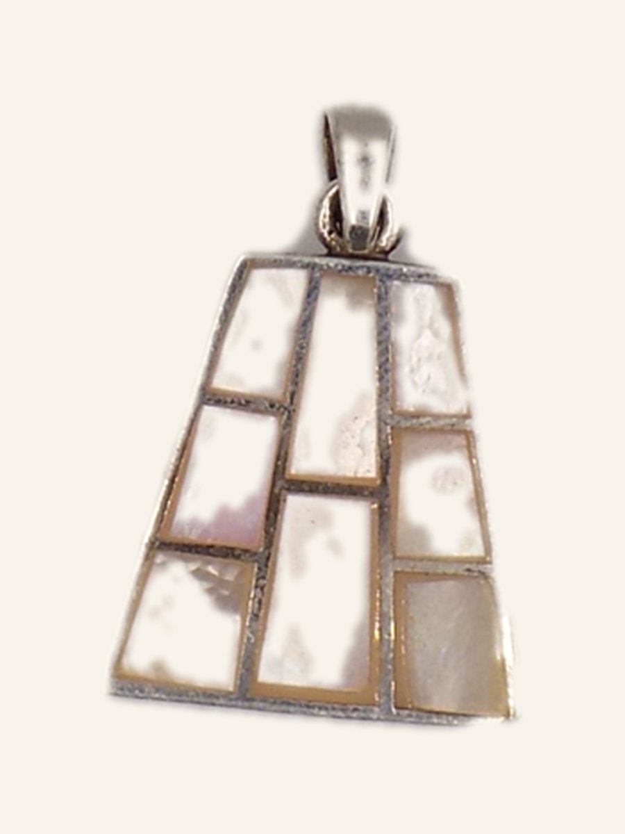Trapezoid pendant in mother-of-pearl marquetry