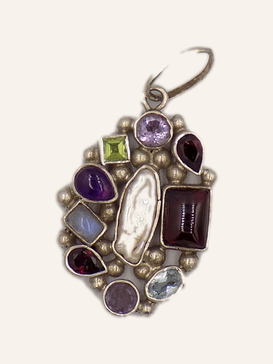 Mosaic pendant with coloured stones