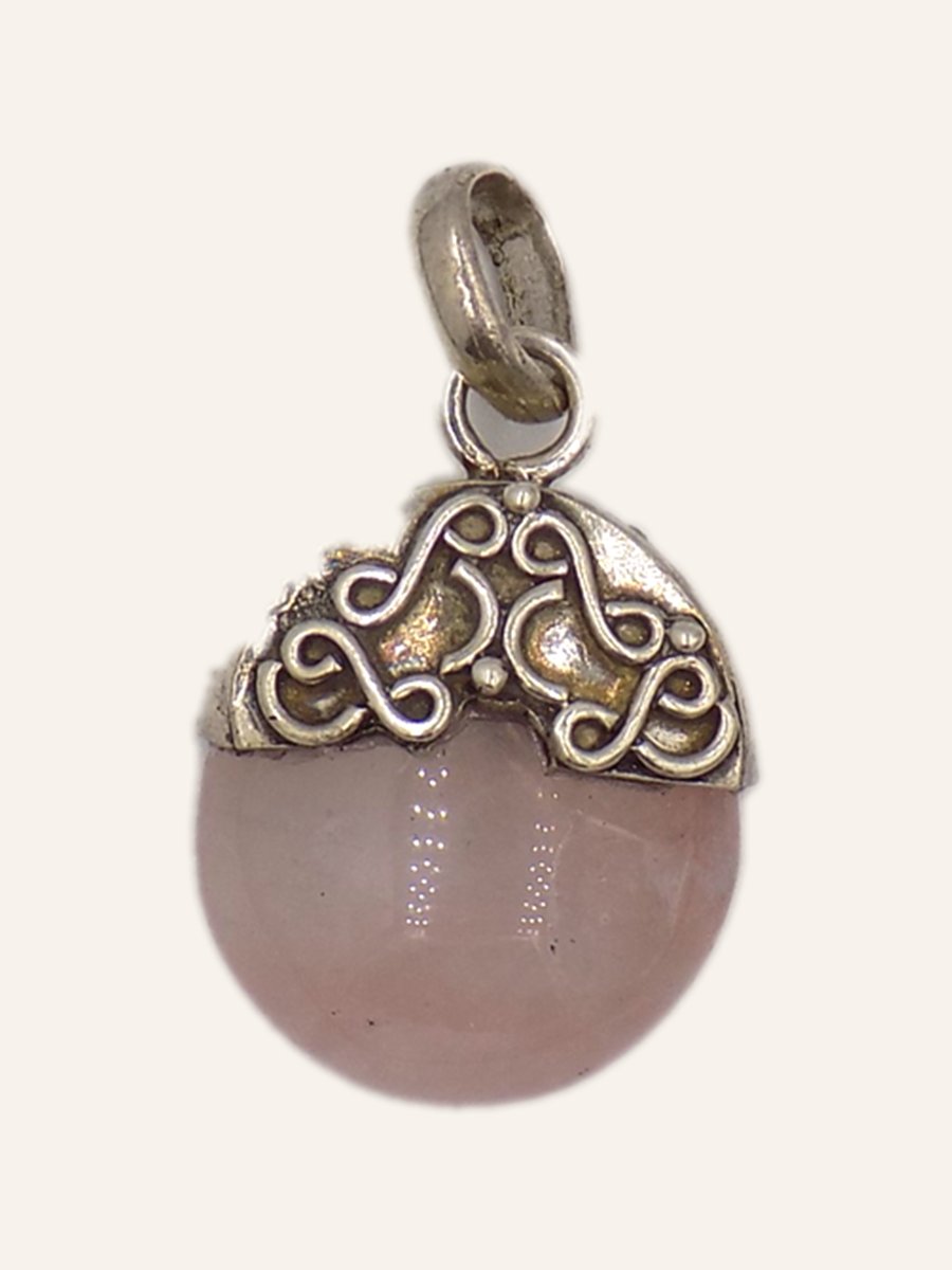 Pendant with rose quartz and scrolls