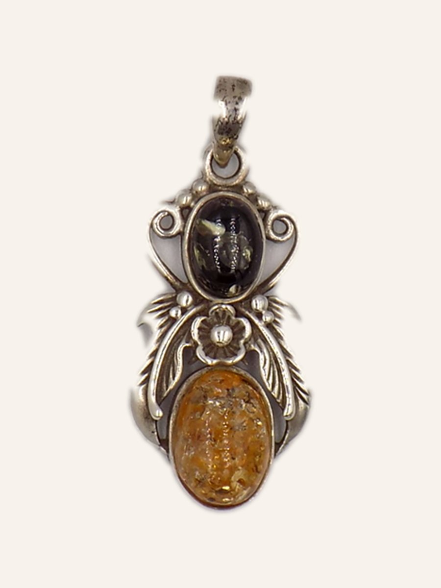 Pendant with amber and chased scrolls