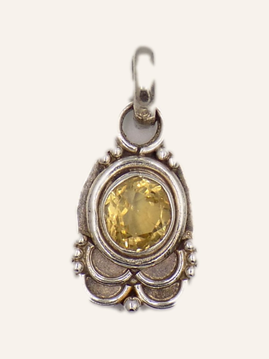 Pendant with citrine and beaded crown