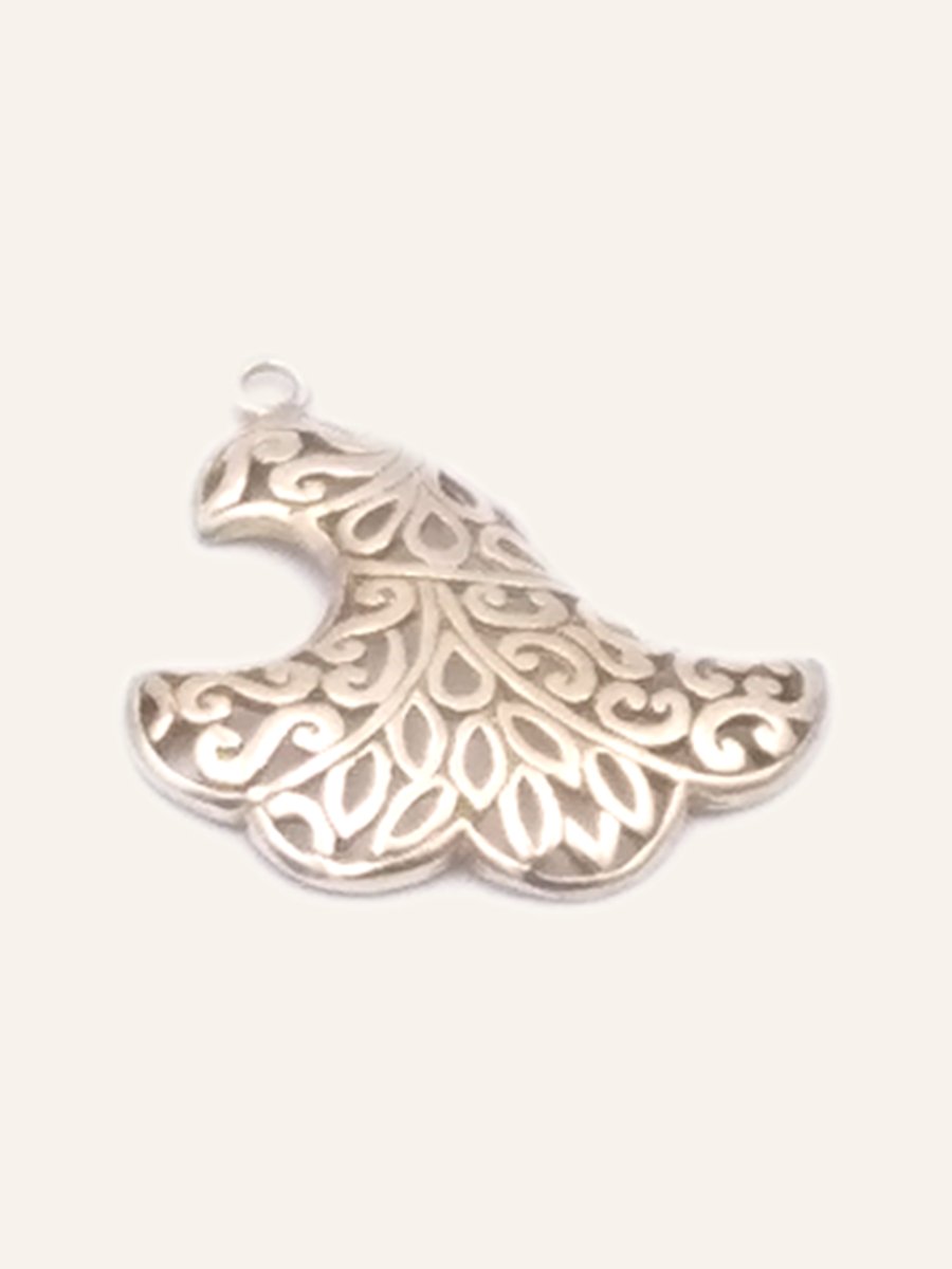 Openwork fan pendant