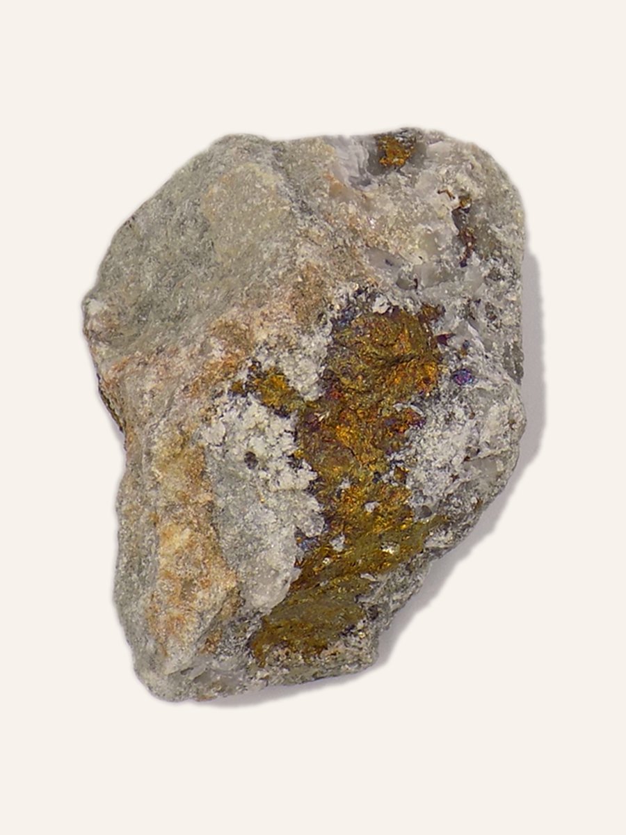 Milky quartz and secondary copper